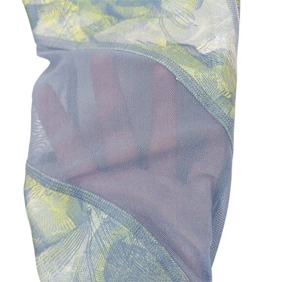 Under Armour Leggings Womens Medium Green Compression HeatGear Capri Athleisure - Picture 8 of 10